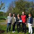 Plakette übergeben und Zierapfel gepflanzt 2023